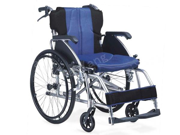 铝合金手动轮椅   KY869LAJ